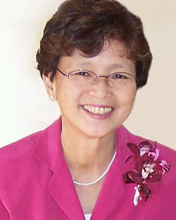 Caroline Yee-hi_res-600x800